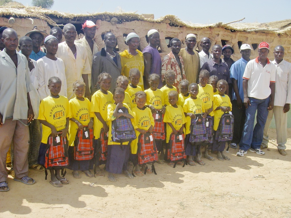 Entering primary school students in the village of Posso Bouli.