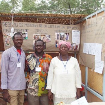 Educating farmers at a local exposition.